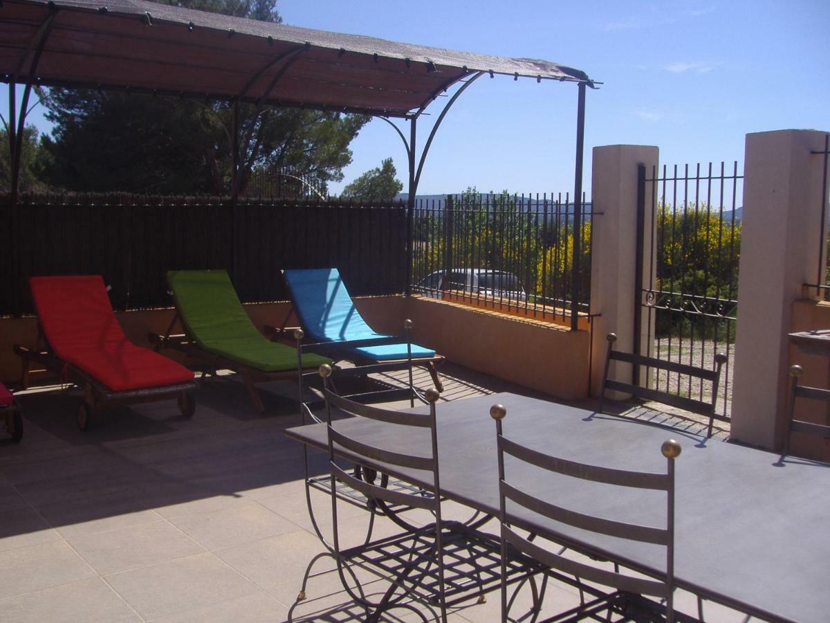 Petit Coin De Paradis Apartment Mérindol Екстериор снимка